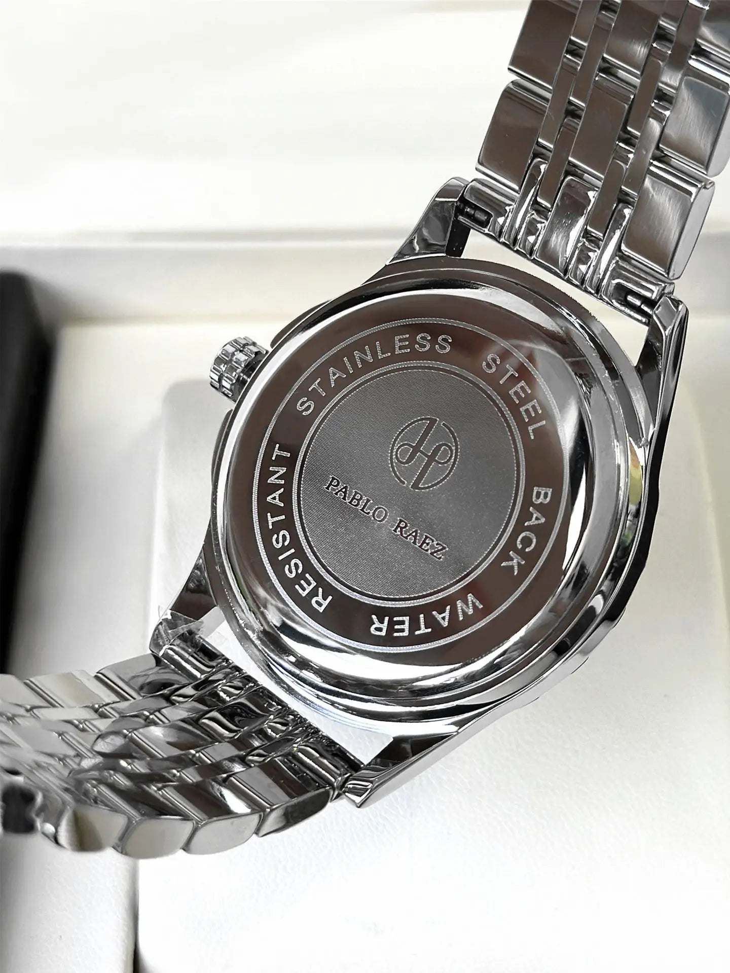 PABLO RAEZ ESSENTIAL